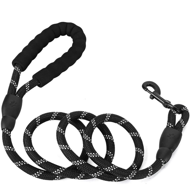 Heavy-duty rope dog leash key features