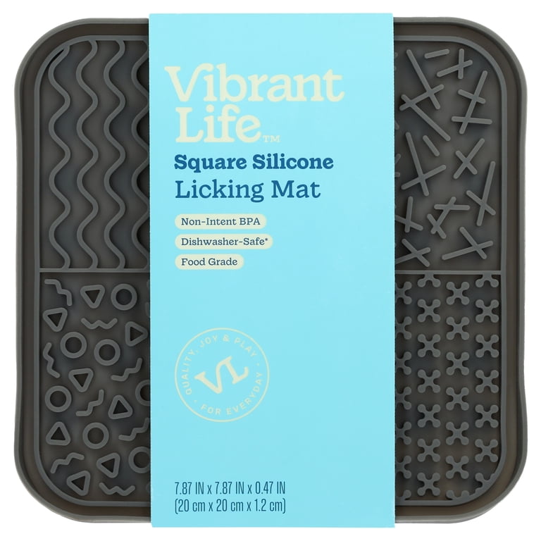 Licking mat lifestyle shot